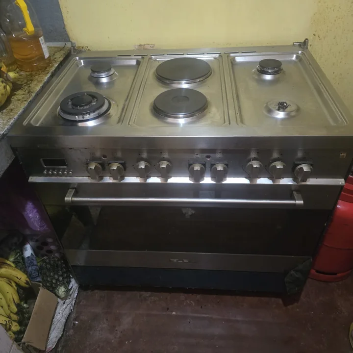 Elba stainless steel freestanding cooker with gas burners and electric hotplates
