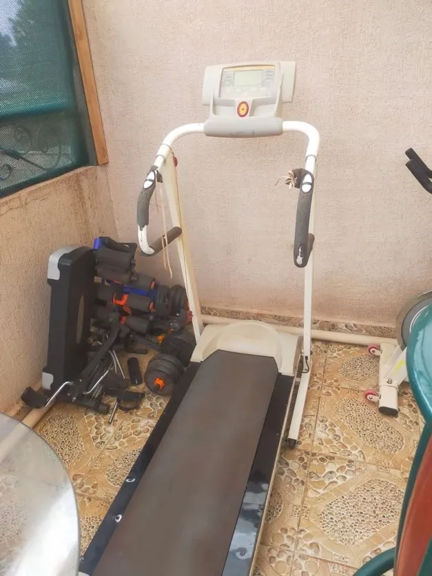 Treadmill on a balcony during a service